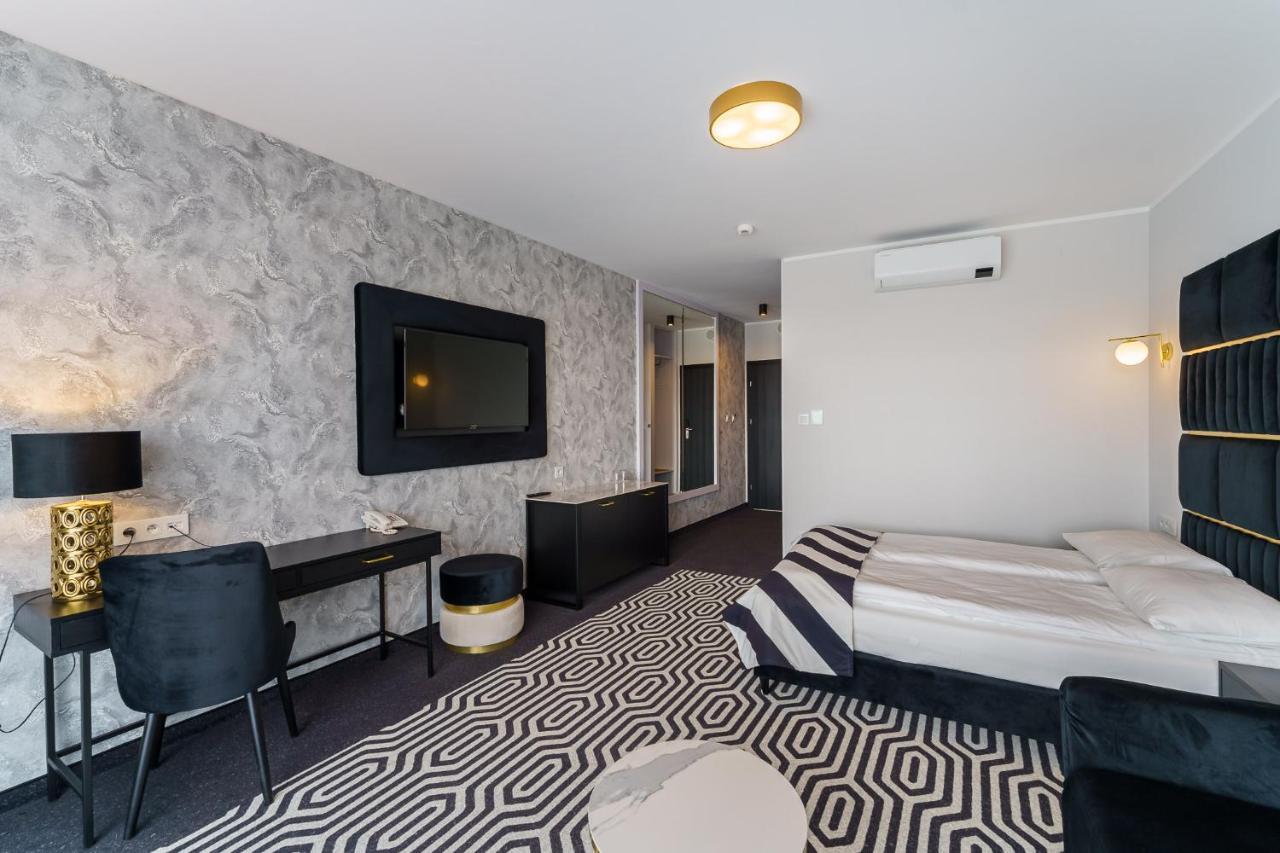 קולובז'ג Hotel Solny מראה חיצוני תמונה