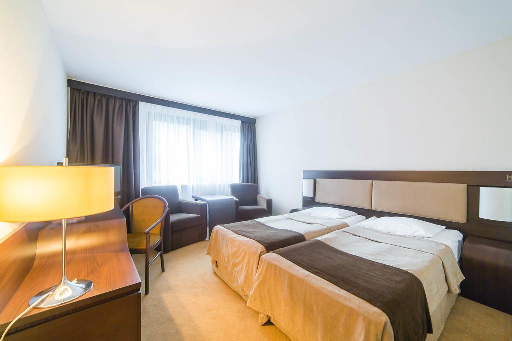 קולובז'ג Hotel Solny מראה חיצוני תמונה
