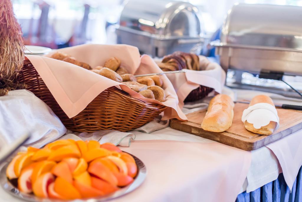 קולובז'ג Hotel Solny מראה חיצוני תמונה