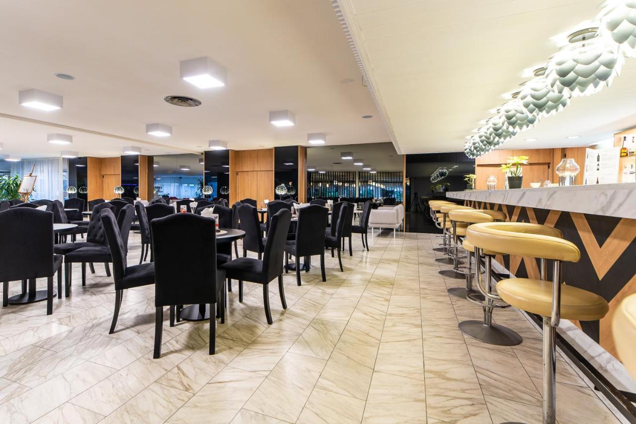 קולובז'ג Hotel Solny מראה חיצוני תמונה